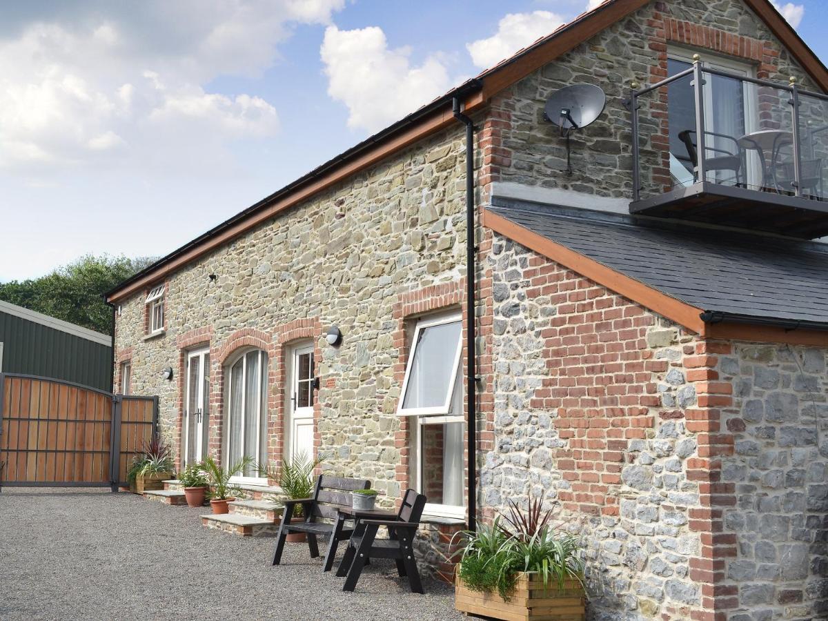 Paxton View Barn Villa Llanddarog Exterior photo